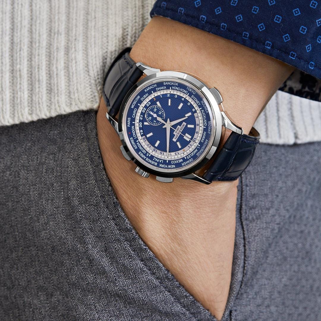 Patek Philippe Complications 5930G-010 World Time Flyback Chronograph White Gold Blue Dial (2022)