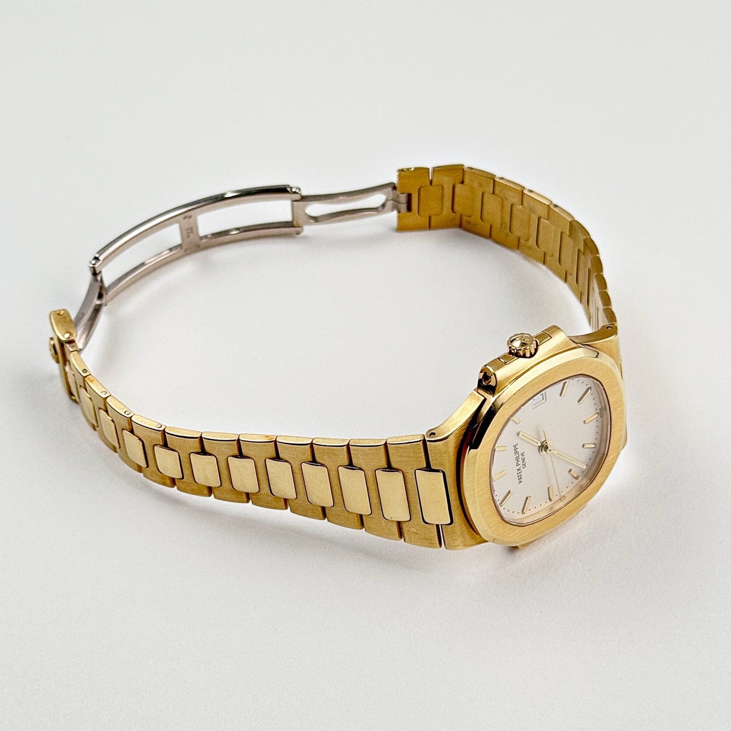 Patek Philippe Nautilus 3800/1J-001 Yellow Gold White Dial (2000)