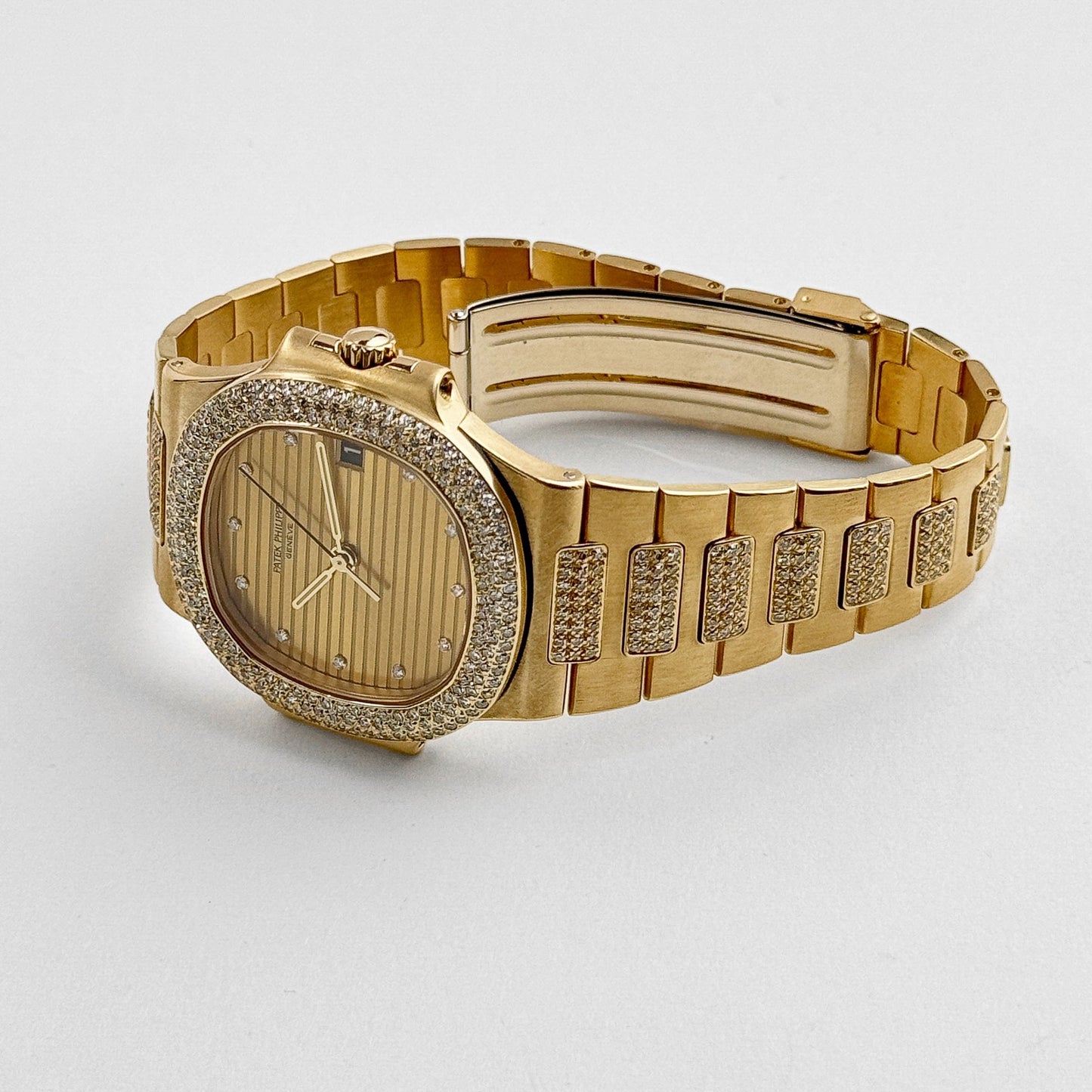 Patek Philippe Nautilus 3800/5 Yellow Gold Glided Gold Diamond Dial (1984)