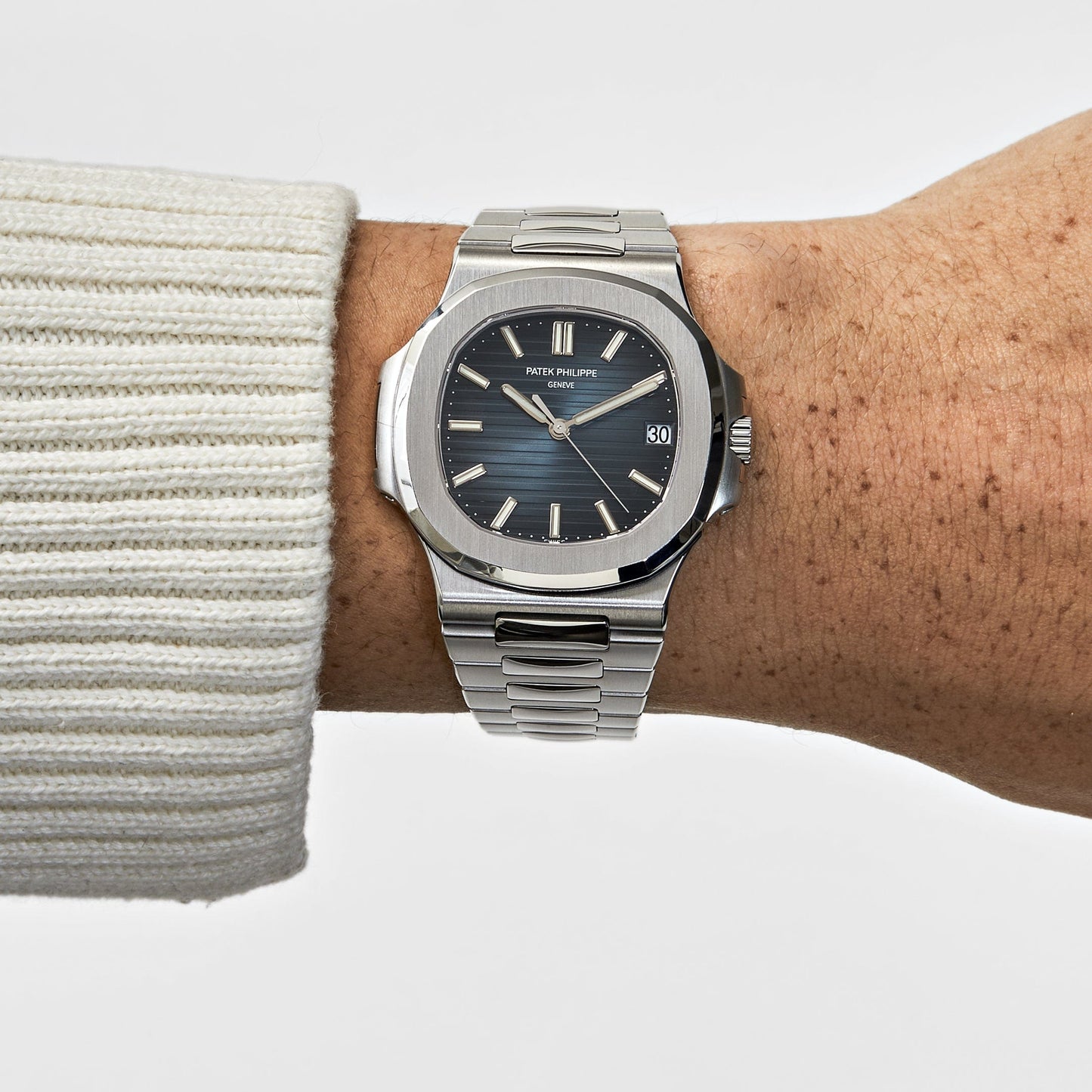 Patek Philippe Nautilus 5711/1A-010 Stainless Steel Blue Dial (2014)