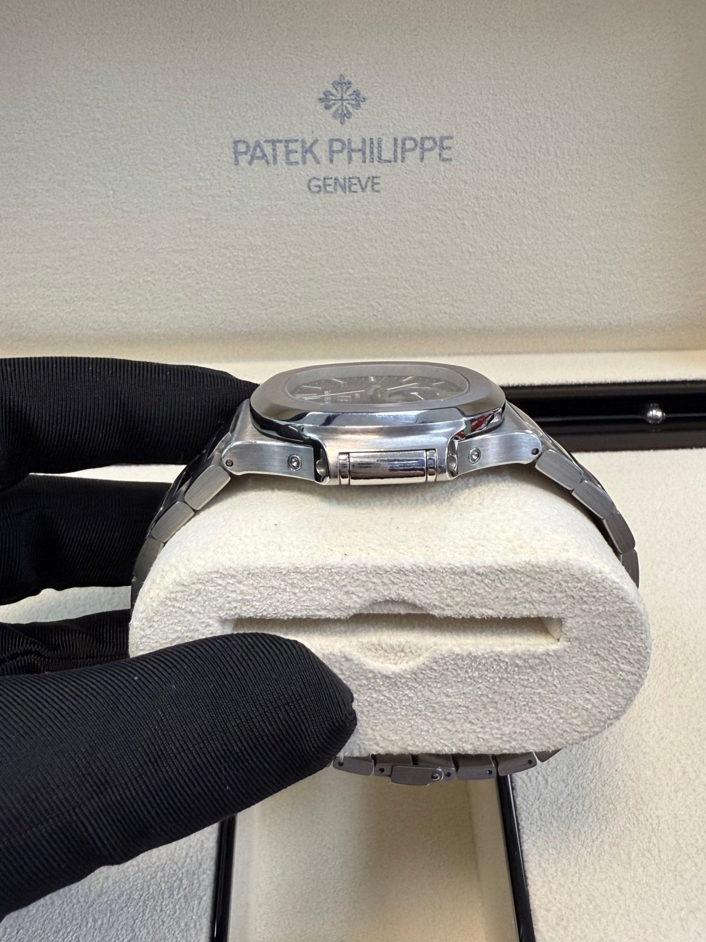 Patek Philippe Nautilus Annual Calendar 5726/1A-001