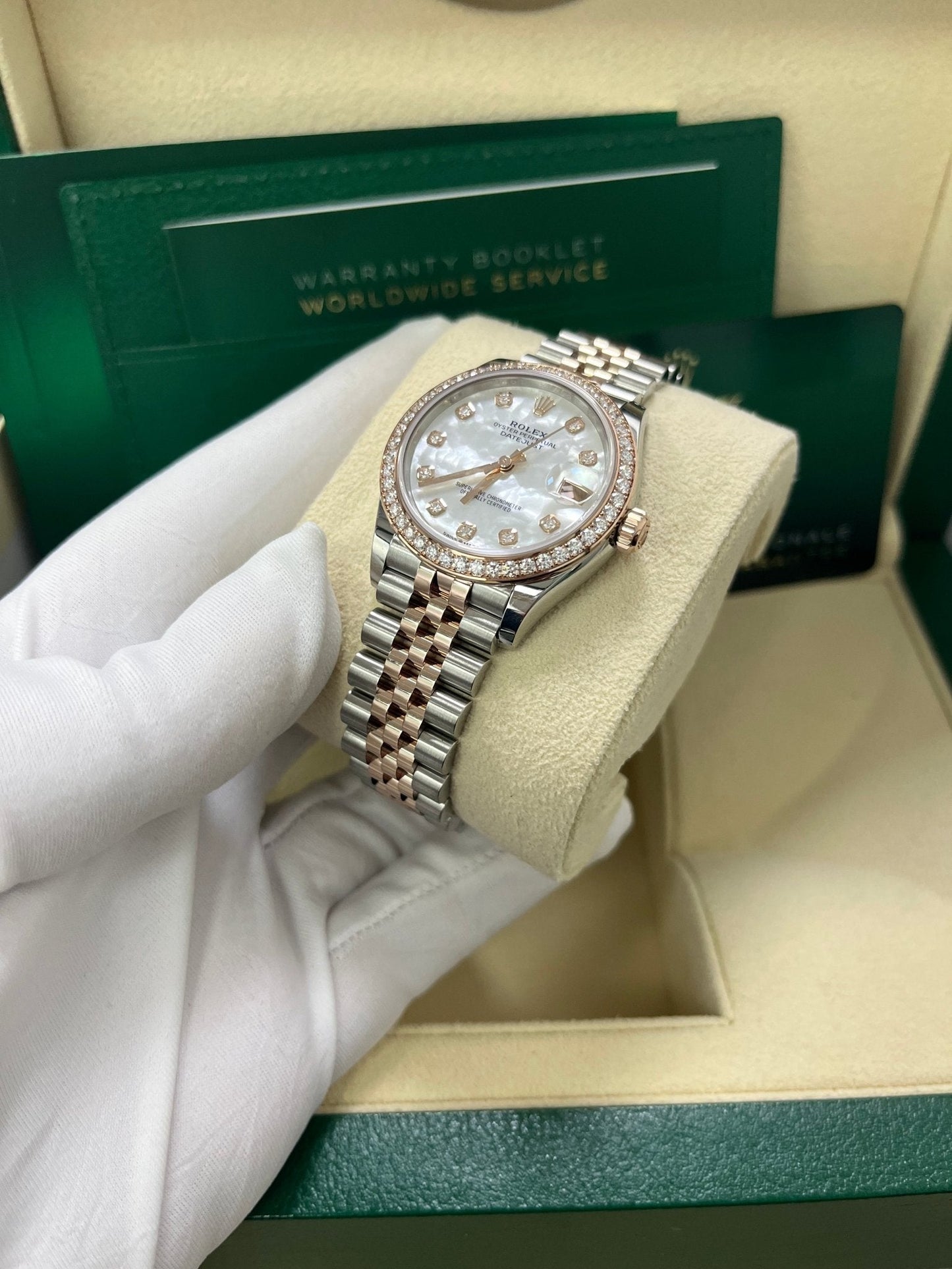 Rolex Datejust 31mm Mother Of Pearl Dial Rose Gold / Steel Reference #278381RBR