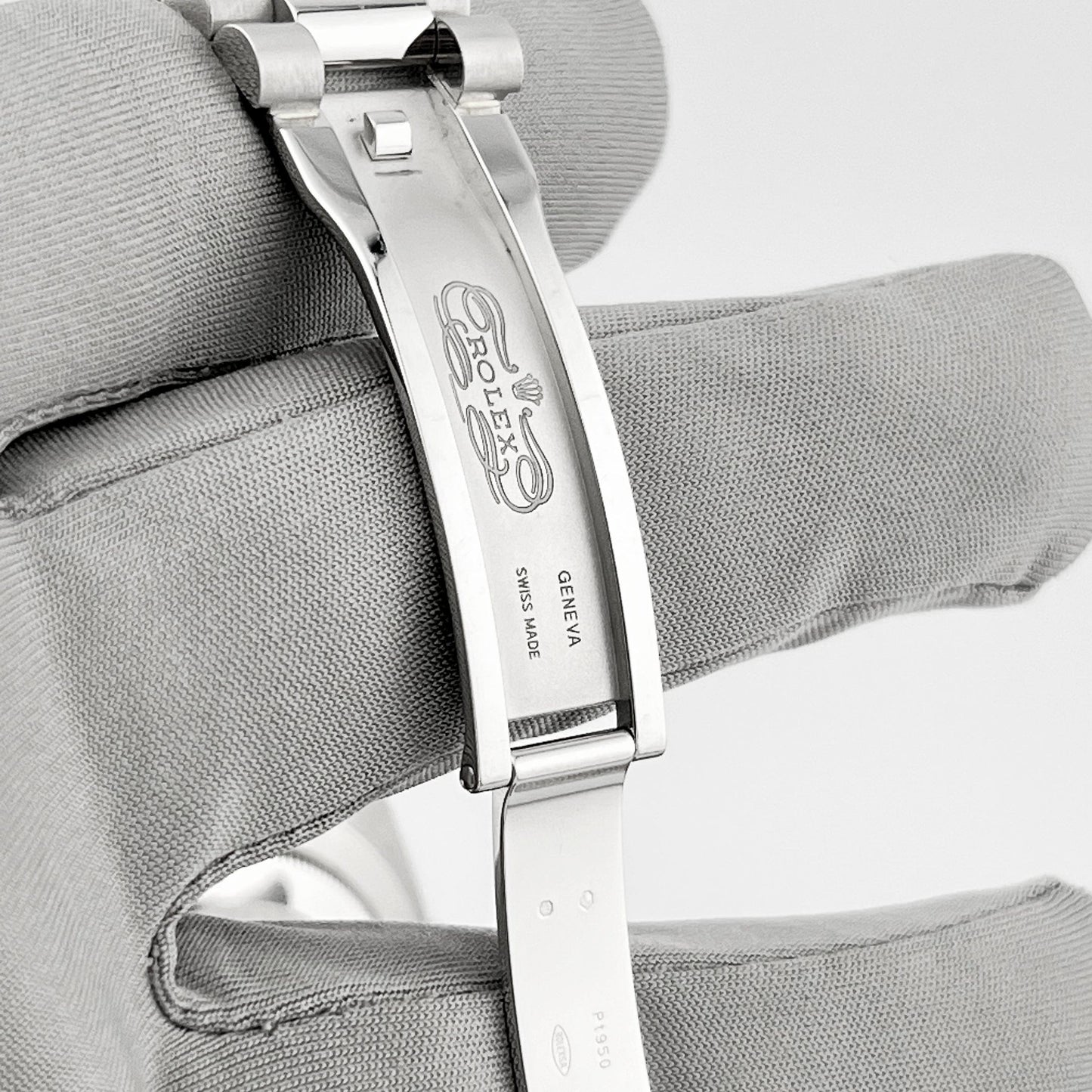 Rolex Day-Date 40 228236 Platinum Pavé Diamond Dial (2023)