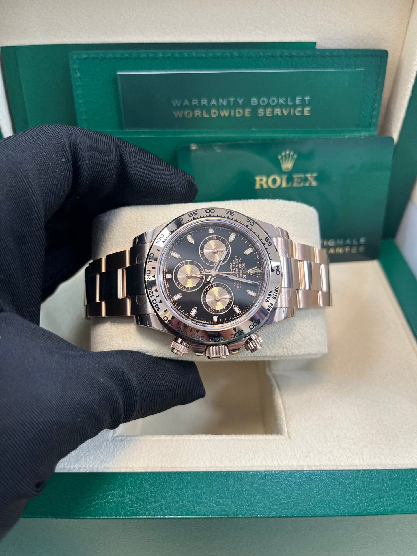 Rolex Daytona Everose Gold Cosmograph/ Black Index Dial (Ref# 116505)