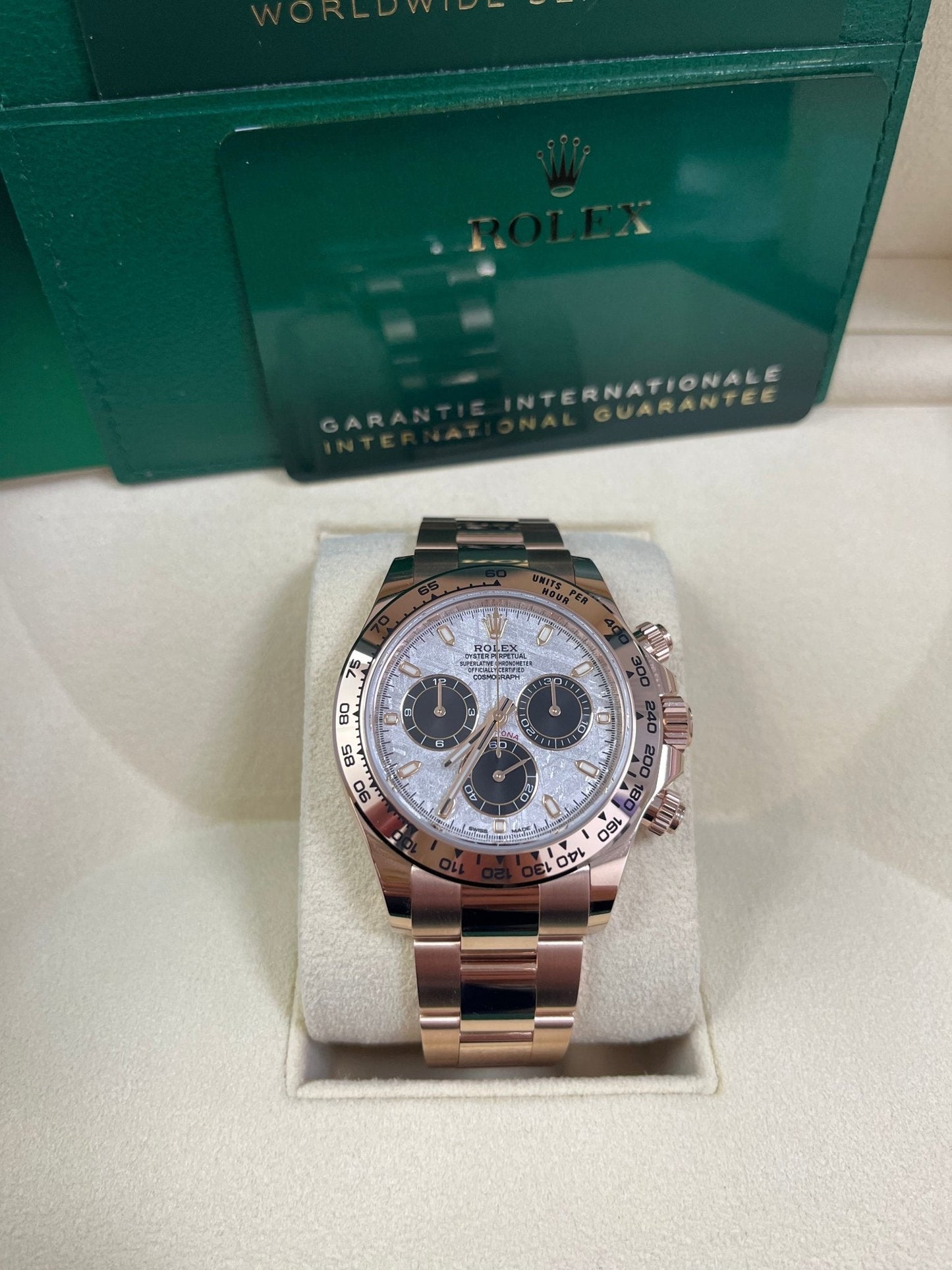 Rolex Daytona Rose Gold Cosmograph Daytona 40 Watch - Meteorite and Black Dial-Oyster Bracelet 116505