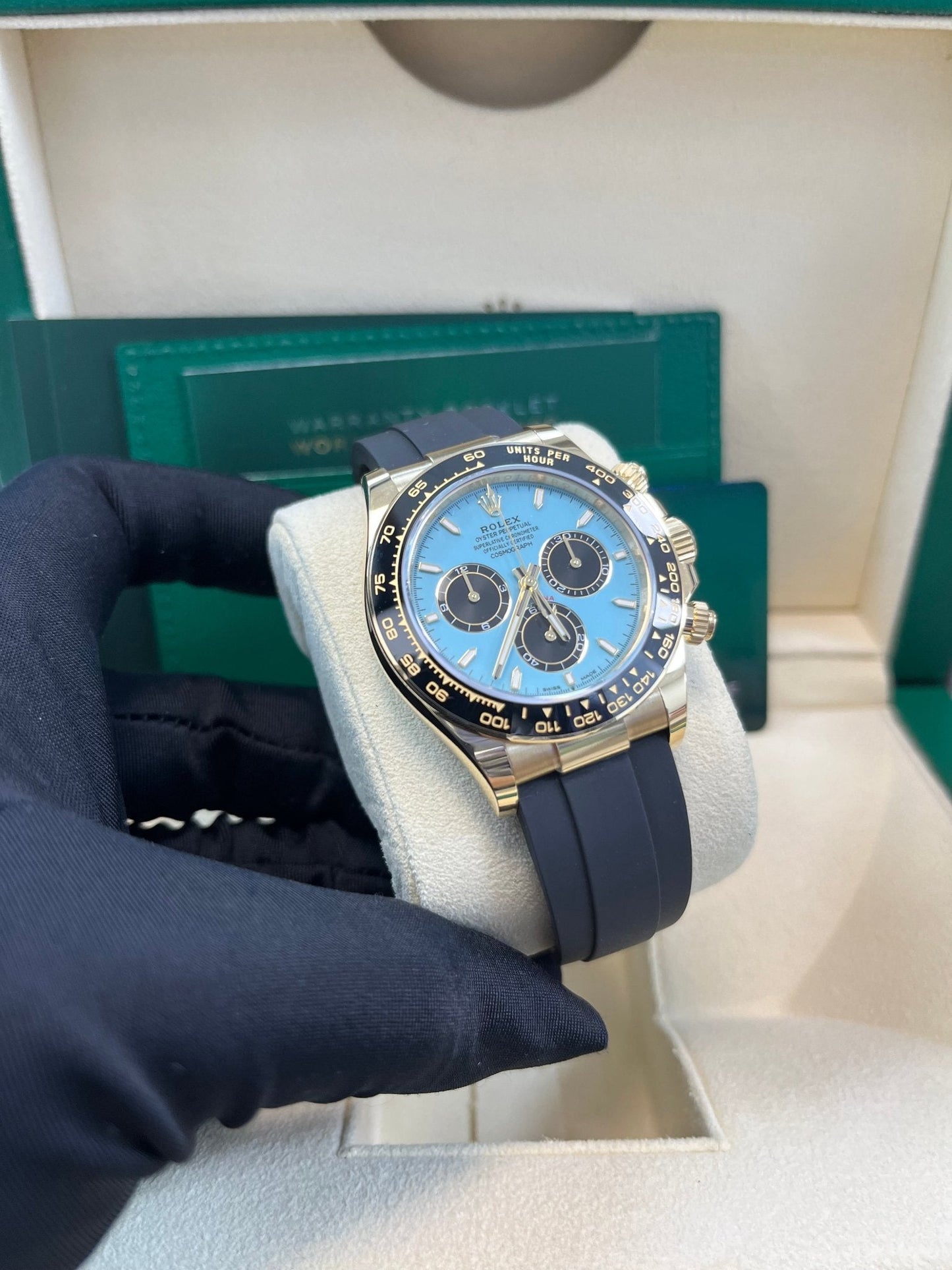 Rolex Daytona Yellow Gold Daytona Tiffany Dial on Oysterflex New 2025 Release Reference 126518