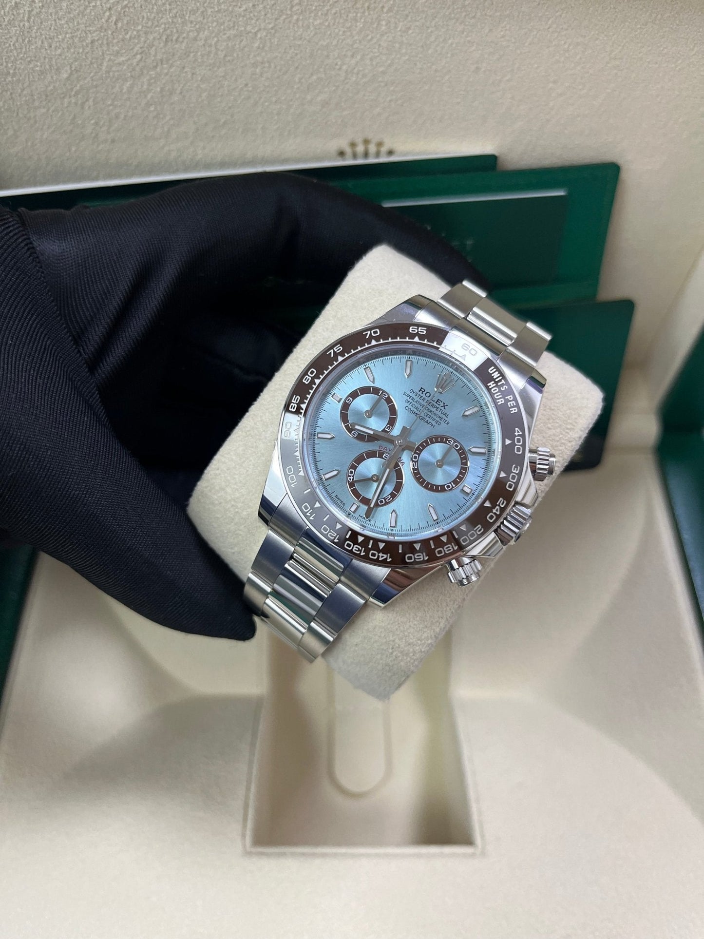 Rolex Platinum Cosmograph Daytona Ice Blue Index Dial Oyster Bracelet 126506