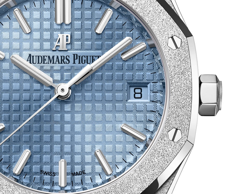 Audemars Piguet Royal Oak FROSTED GOLD SELFWINDING Ref# 77353BC.GG.1263BC.01