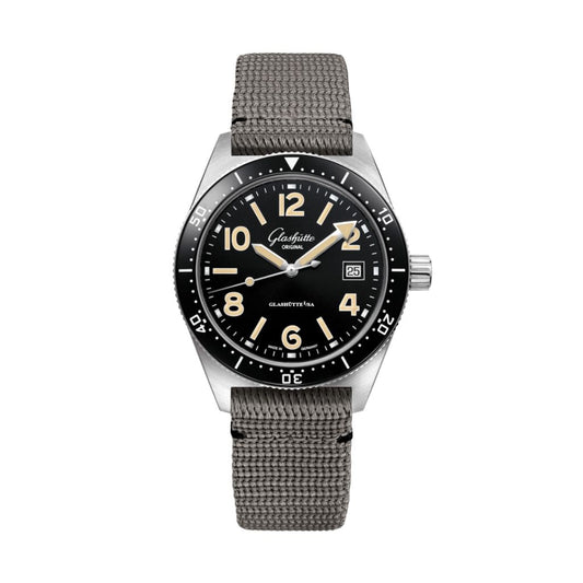 Glashuette Original SeaQ 39.50 mm Black Dial Stainless Steel Synthetic Strap, Grey 1-39-11-06-80-34