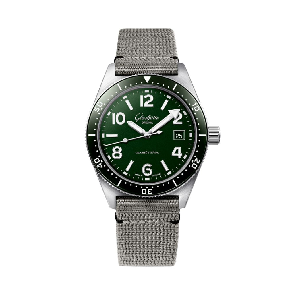 Glashuette Original SeaQ 39.50 mm Green Dial Stainless Steel Synthetic Strap, Grey 1-39-11-13-83-34
