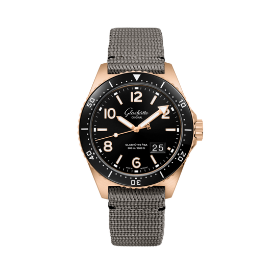 Glashuette Original SeaQ Panorama Date 43.20 mm Black Dial Red Gold Synthetic Strap, Grey 1-36-13-03-90-34