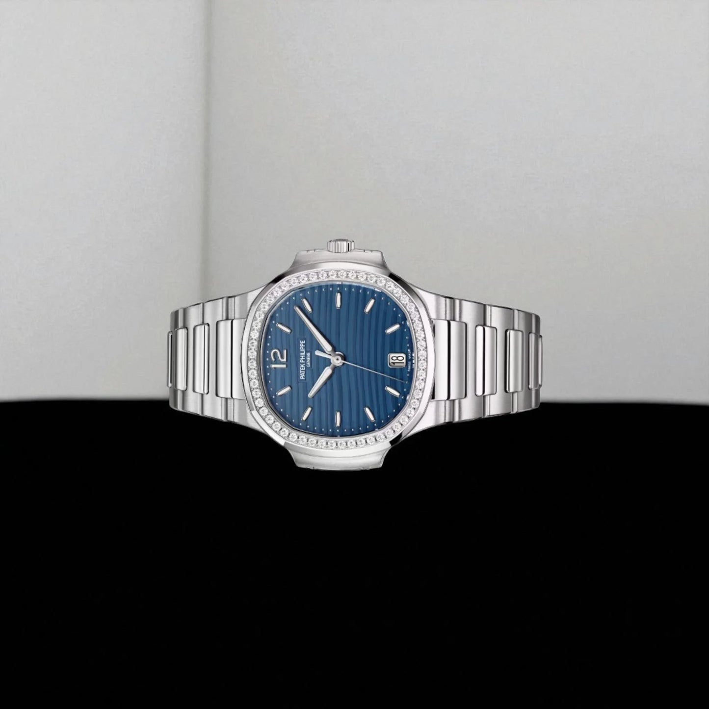 Patek Philippe - Nautilus - Opaline Blue Dial - 7118/1200A-001 - 2021