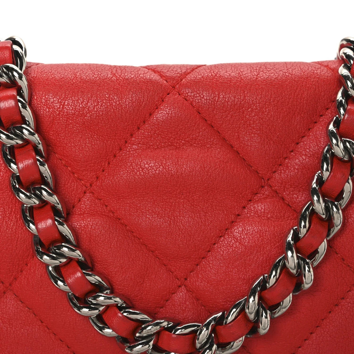 Washed Lambskin Quilted Medium Chain around Messenger Red