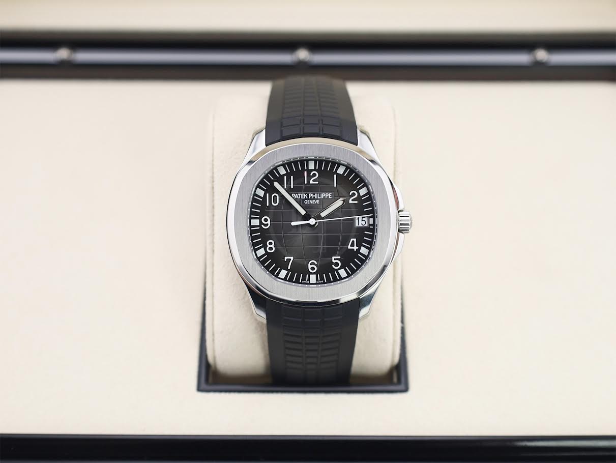 Patek Philippe Aquanaut Date Sweep Seconds Stainless Steel Black Dial | 5167A-001