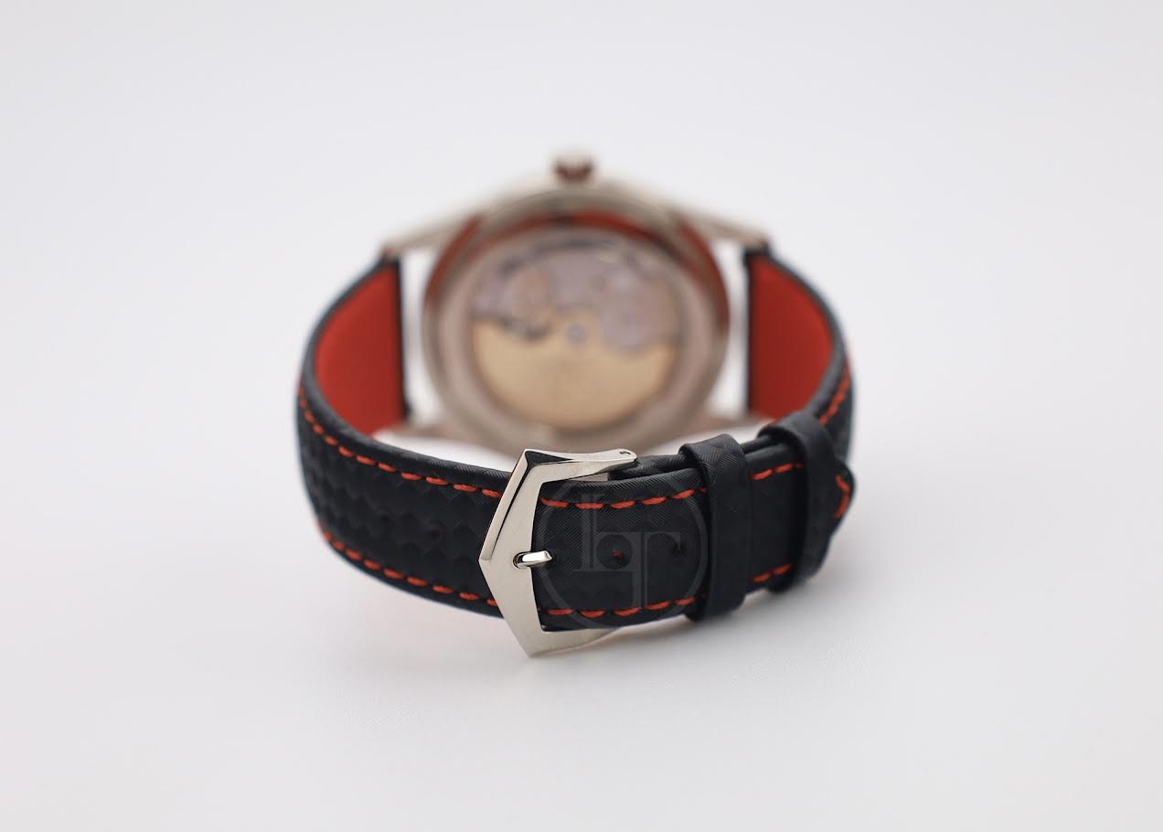 Patek Philippe Calatrava Date Sweep Seconds White Gold Black Carbon Motif Dial Red | 6007G-010