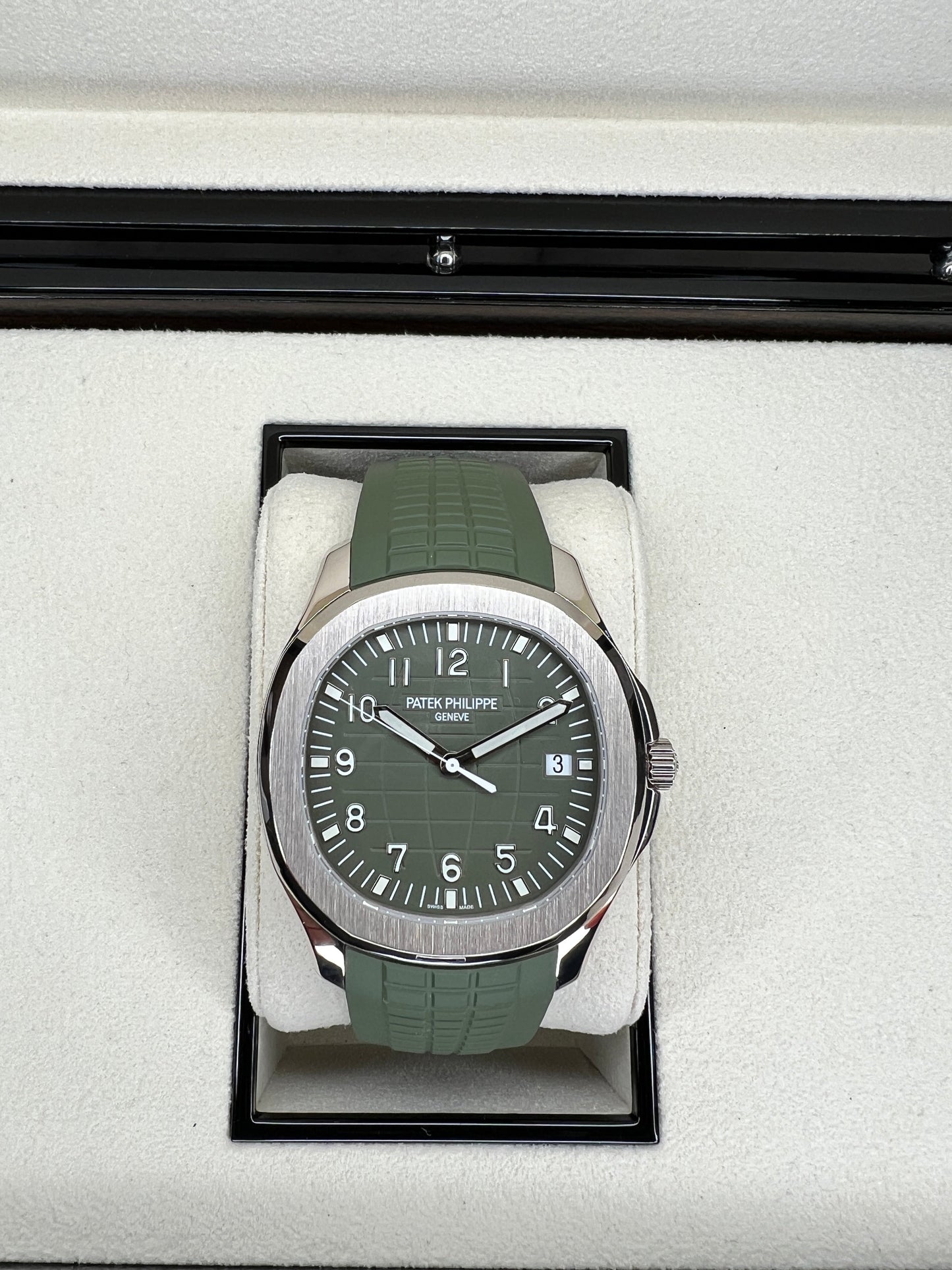 PATEK PHILIPPE AQUANAUT SELF-WINDING | 5168G-010