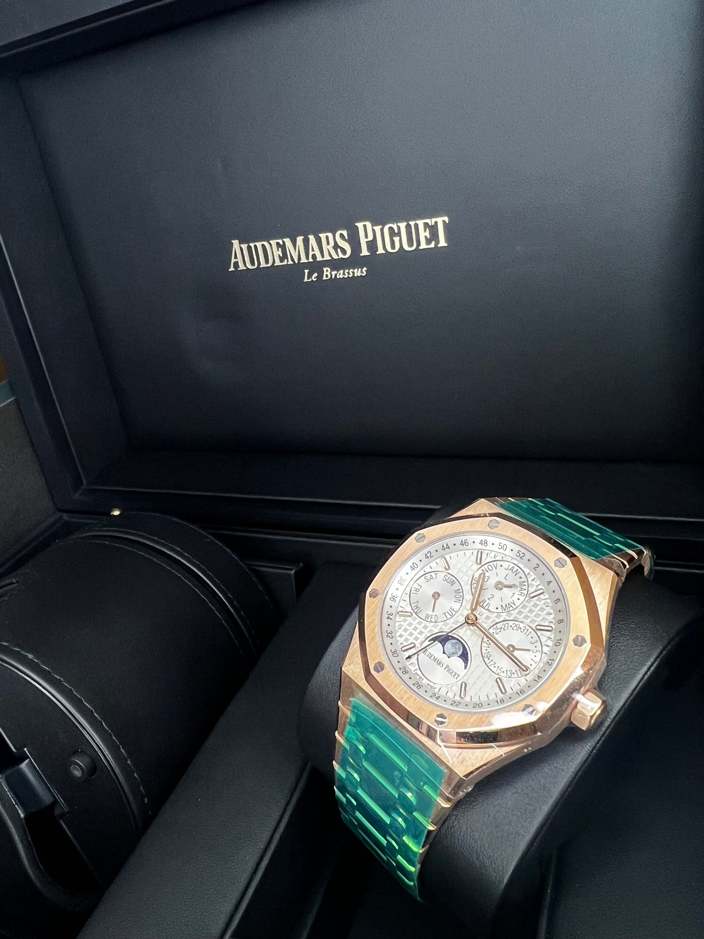 Audemars Piguet Royal Oak 26574OR.OO.1220OR.01