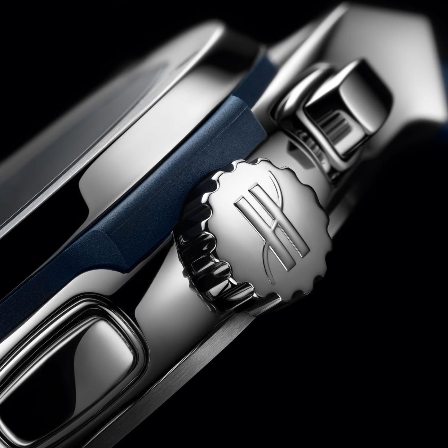 Classic Fusion Chronograph Titanium Blue