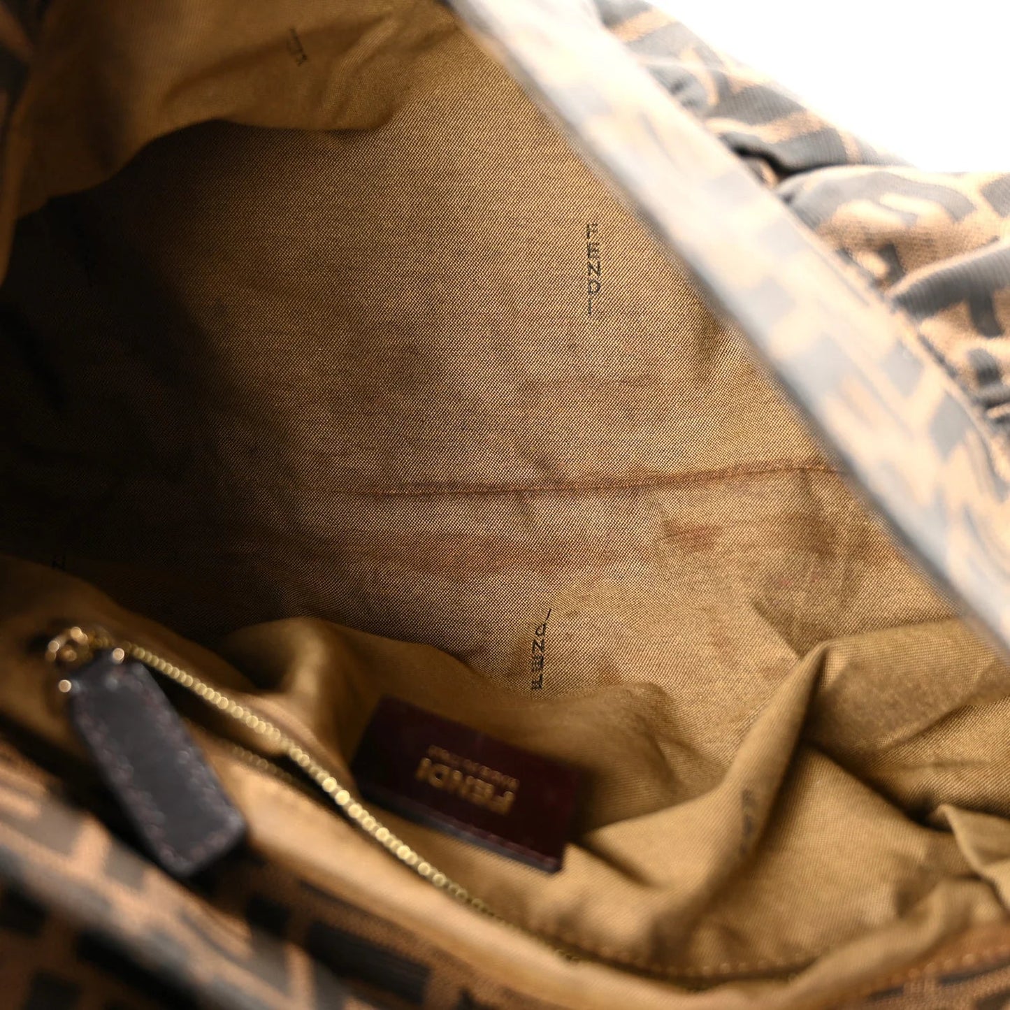 Zucca Medium Chef Shoulder Bag Tobacco