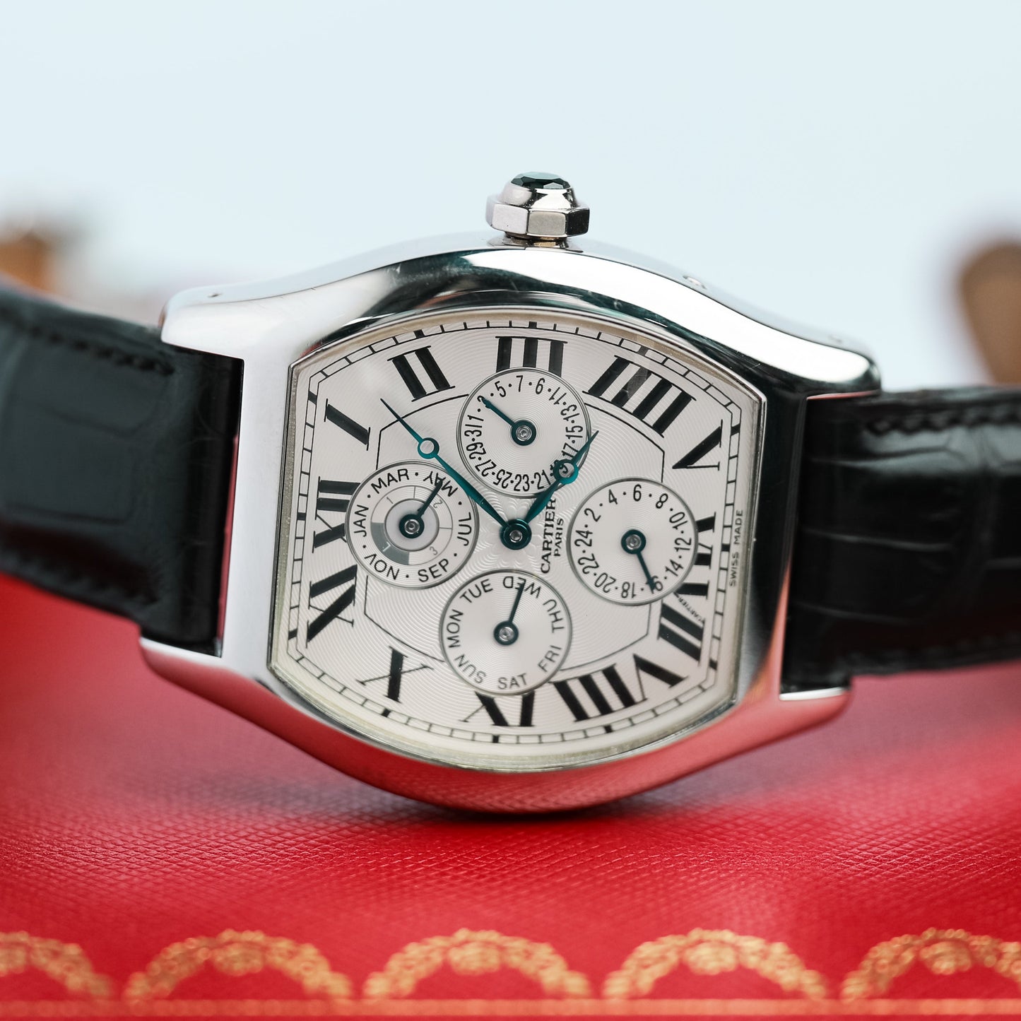 Cartier Tortue Perpetual Calendar W1540551
