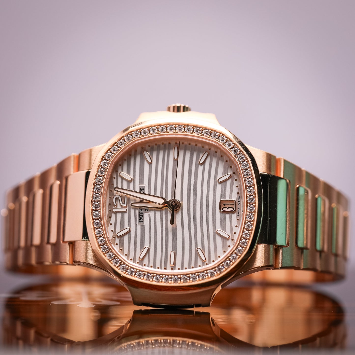 Patek Philippe Nautilus Rose Gold 35mm 7118/1200R