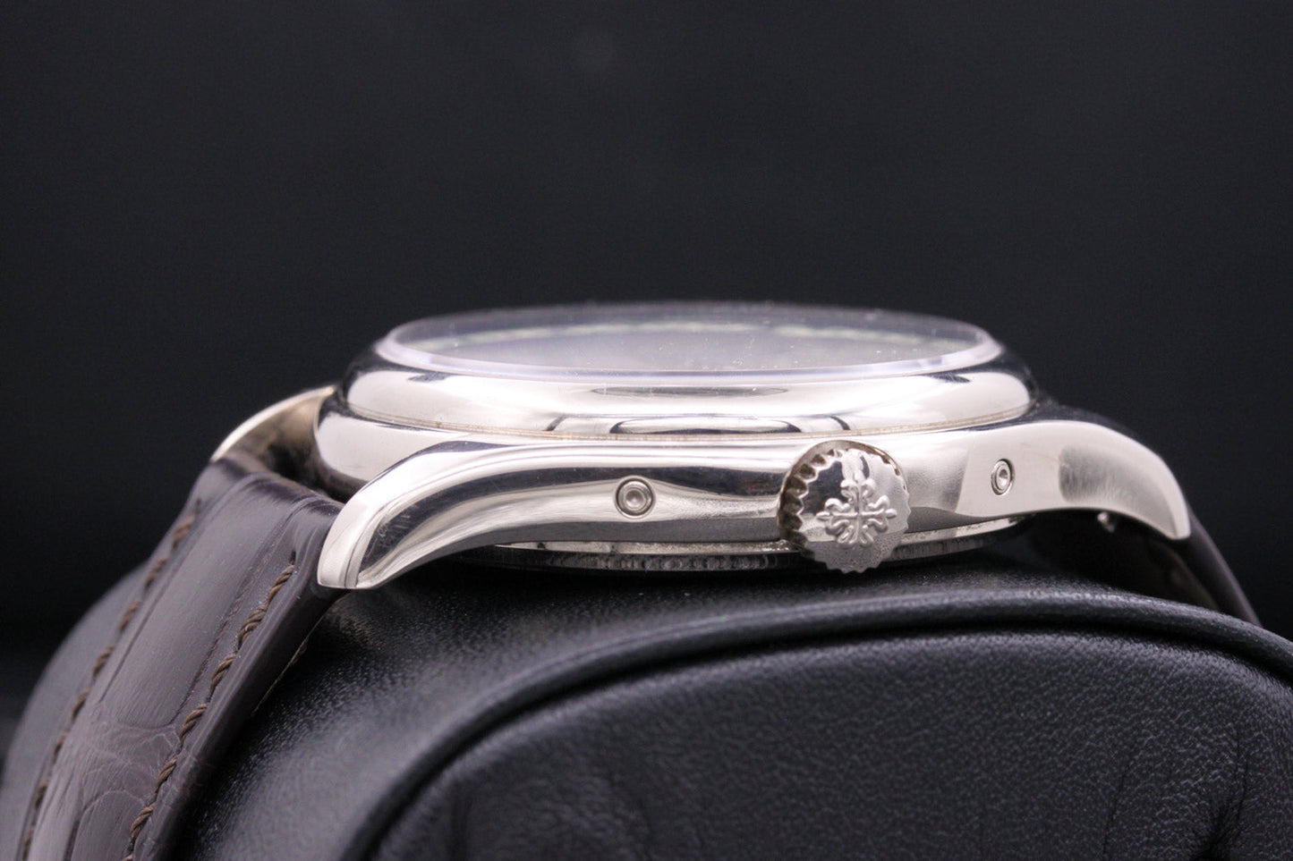 Patek Philippe Annual Calendar Complication 39mm 5146G Silver Dial Pre-Owned