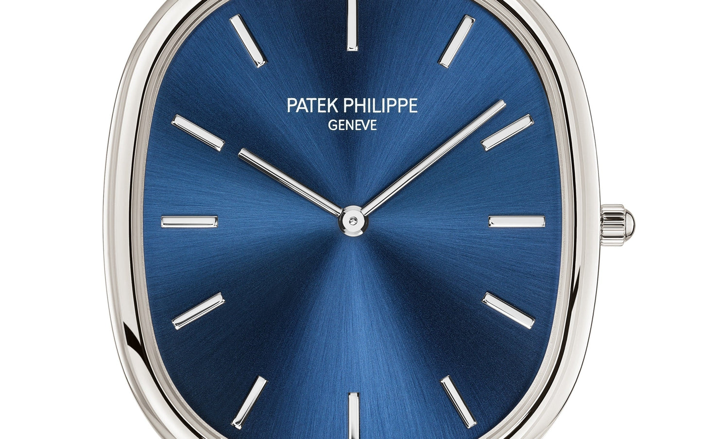 Patek Philippe Golden Ellipse «Grand-taille», Platinum, 34.5 x 39.5 mm, Ref# 5738P-001