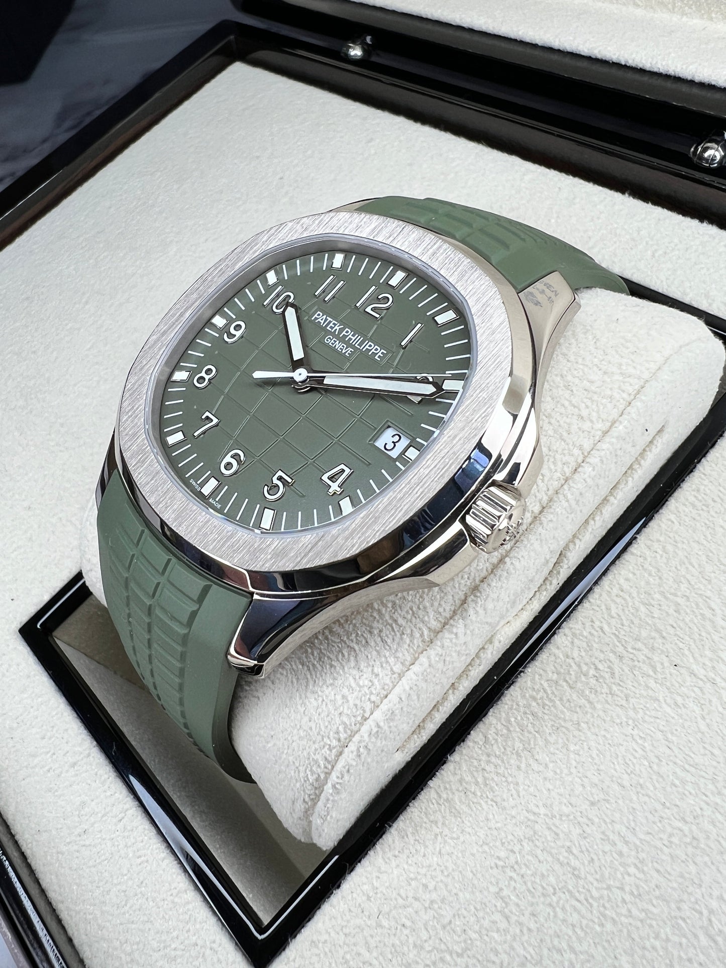 PATEK PHILIPPE AQUANAUT SELF-WINDING | 5168G-010