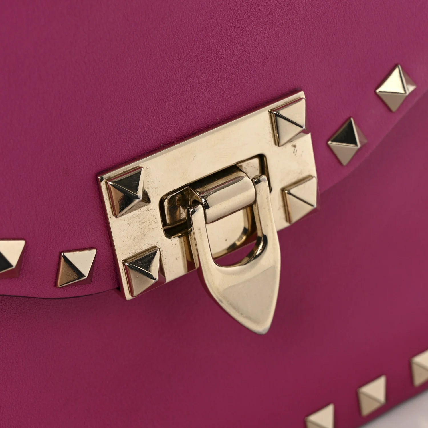 Vitello Small Rockstud Flip Lock Crossbody Bag Fuxia