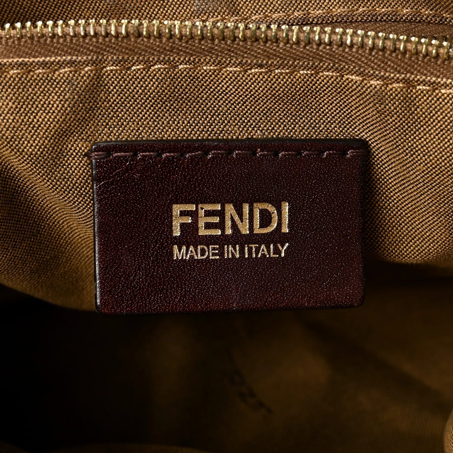 Zucca Medium Chef Shoulder Bag Tobacco