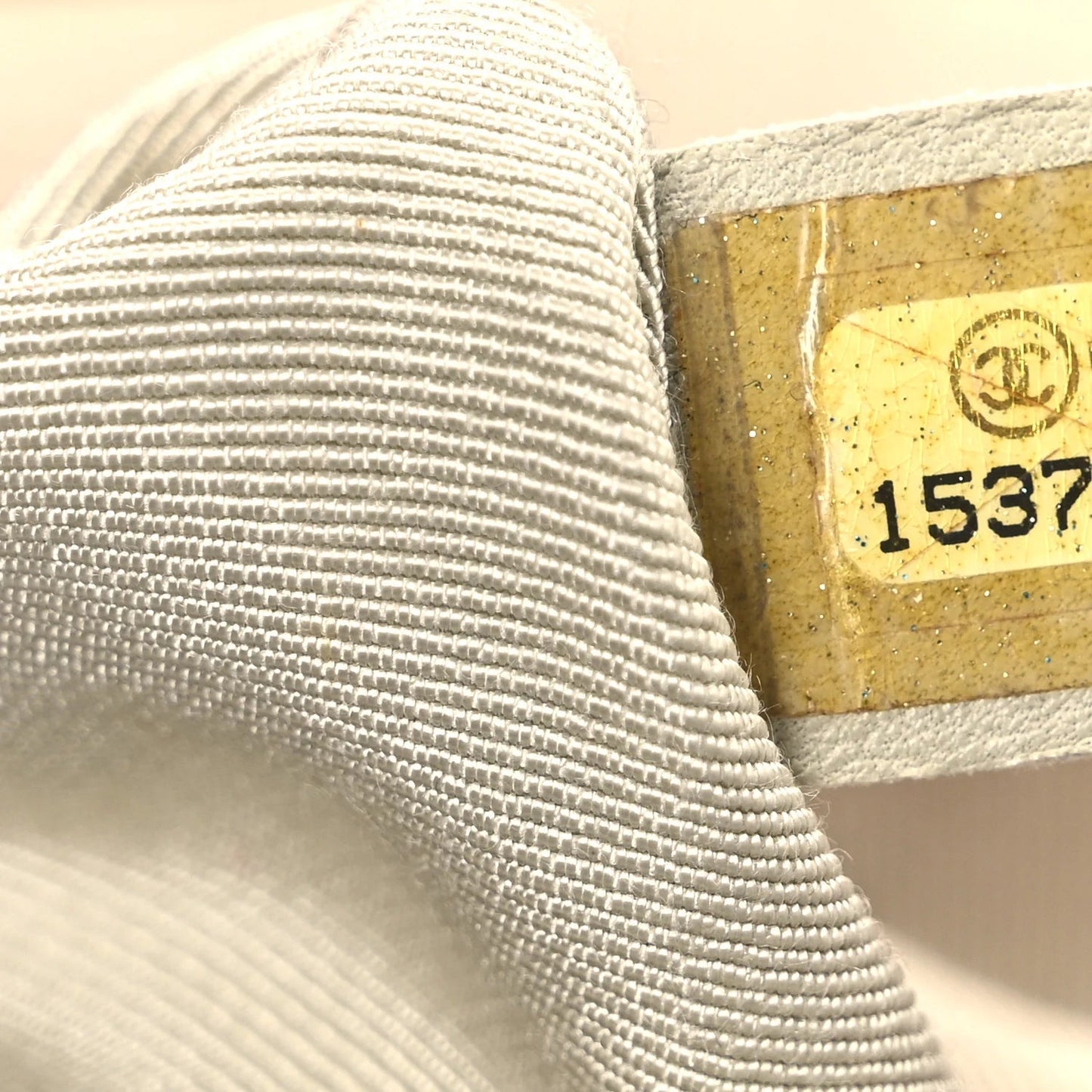 Washed Lambskin Quilted Medium Chain around Messenger Red