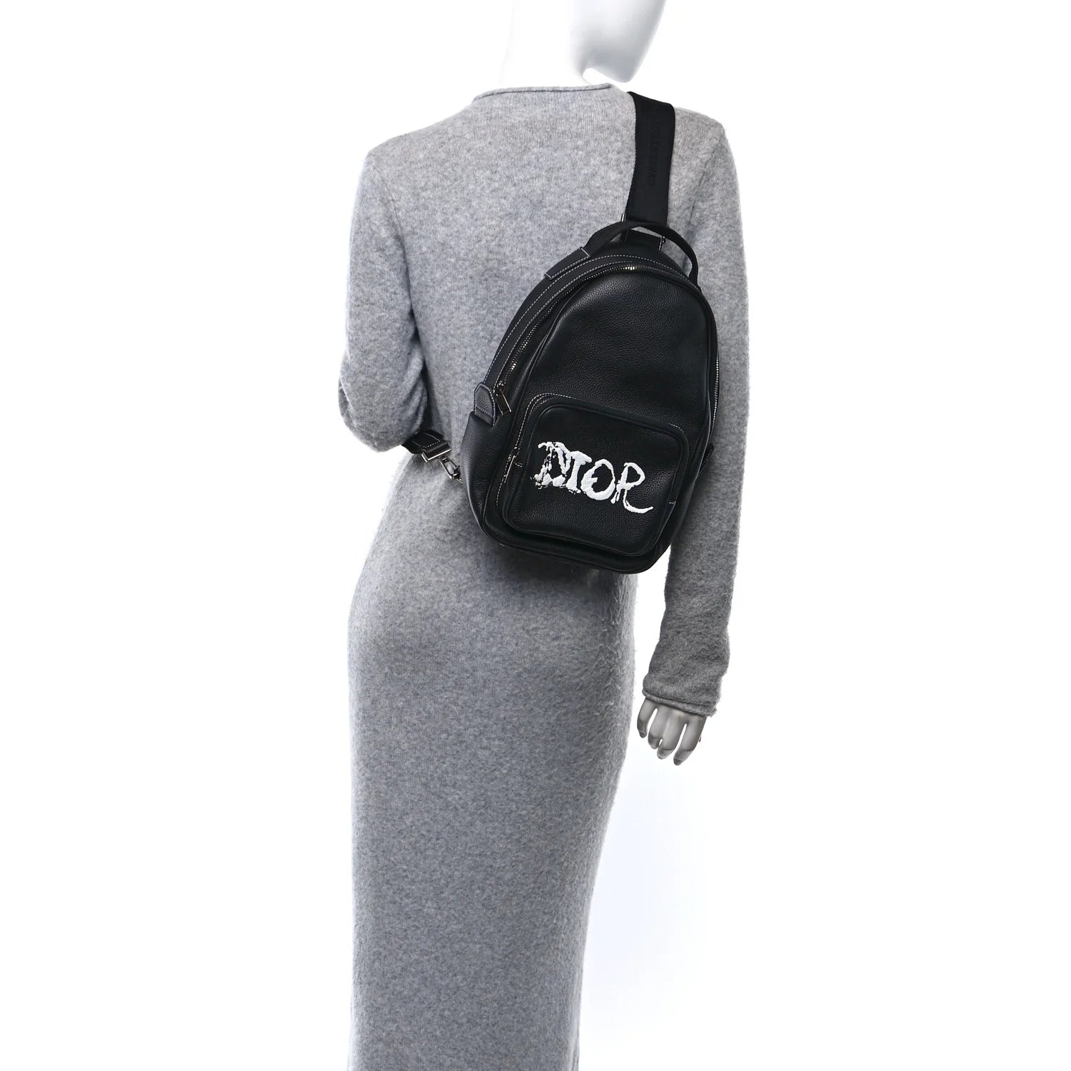 X PETER DOIG Grained Calfskin Slingbag Backpack Black