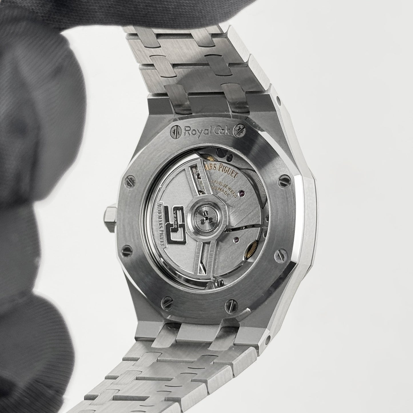 Audemars Piguet Royal Oak 77450ST.OO.1361.ST.01 ‘50th Anniversary’ Stainless Steel Silver-Toned Dial (2022)