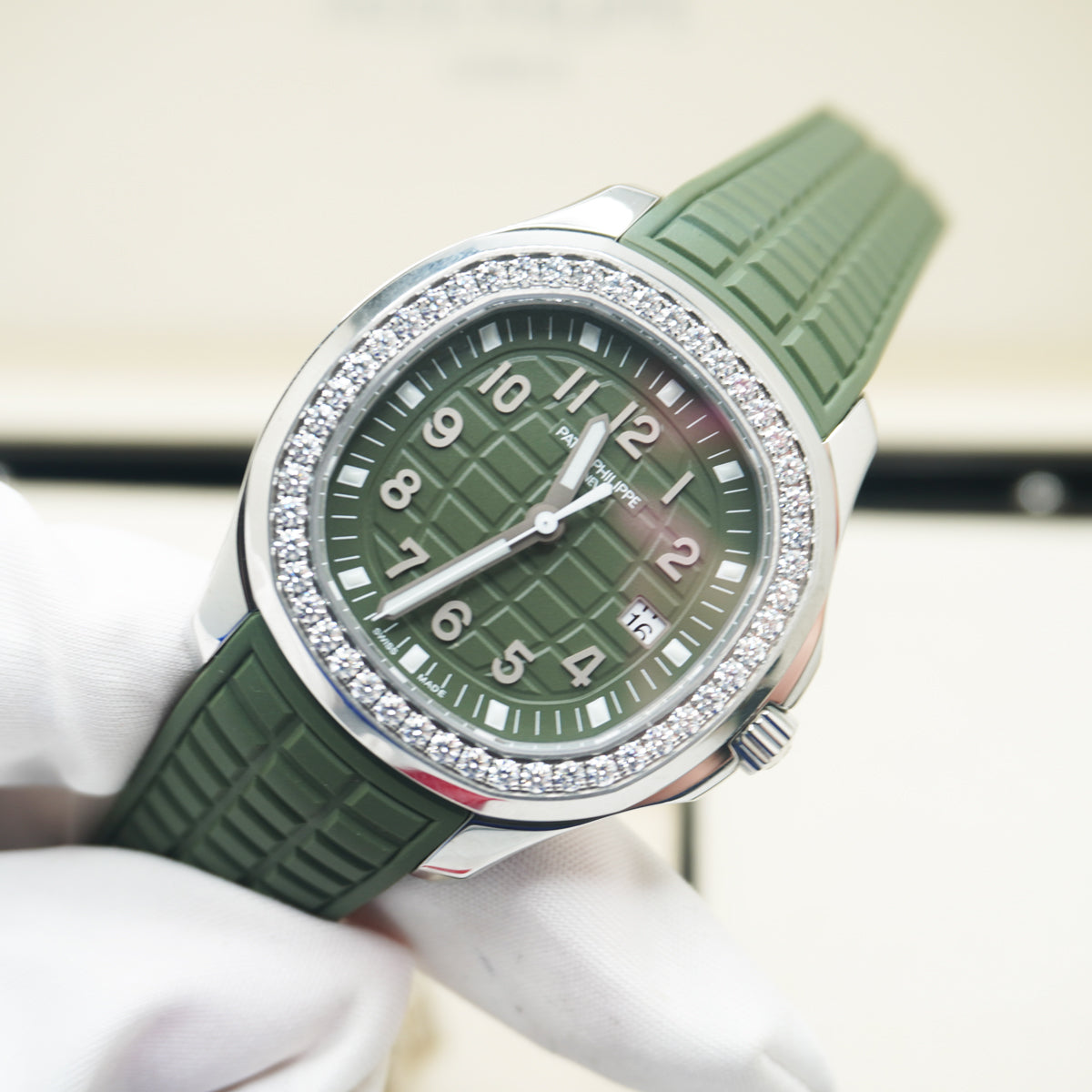 Patek Phillipe  Aquanaut Luce 5267/200A 38mm Green Dial