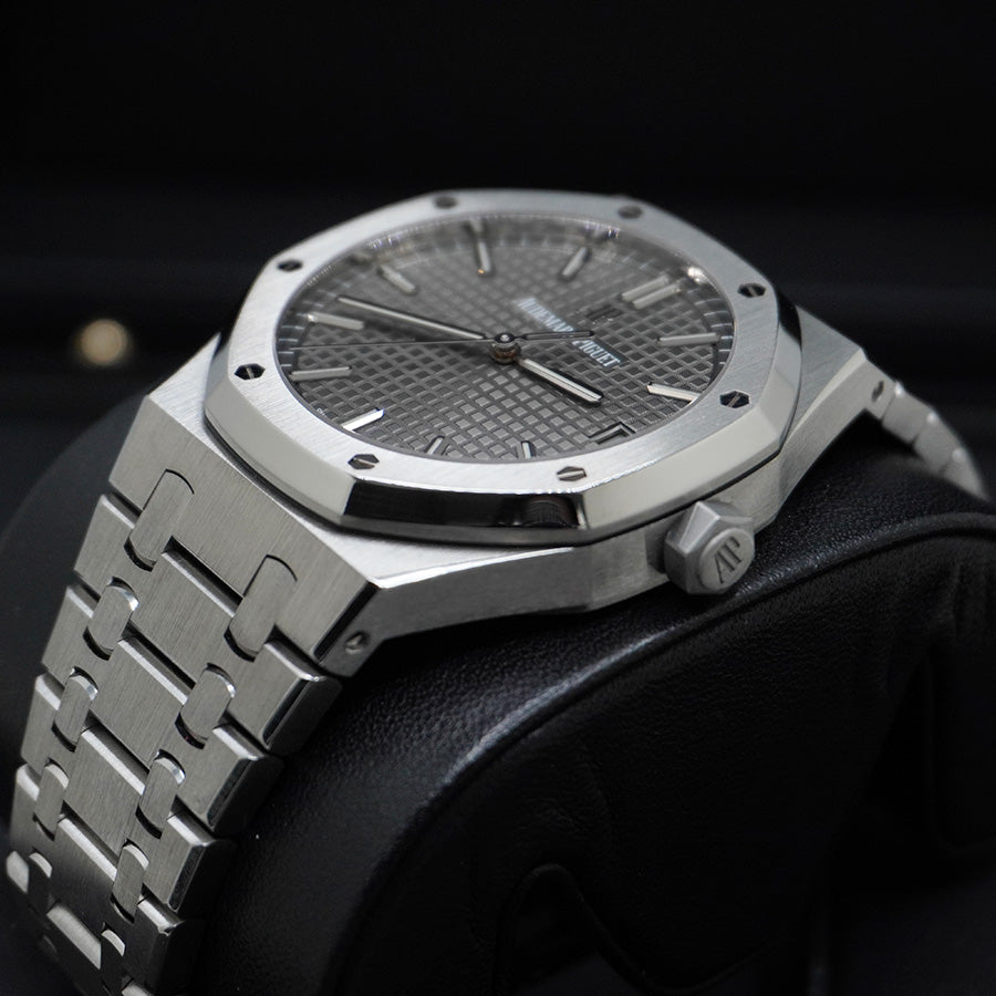 Audemars Piguet Royal Oak 41mm 15500ST.OO.1220ST.02 Grey Dial Pre-Owned