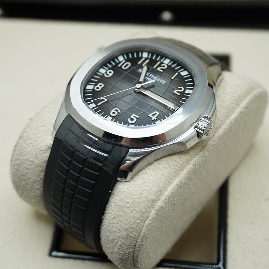 Patek Philippe Aquanaut 40mm 5167A Black Dial