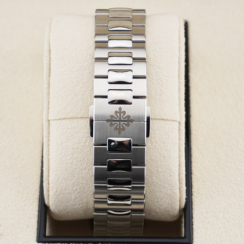 Patek Philippe Nautilus Self-Winding 40mm 5990-1A-011 Blue Dial