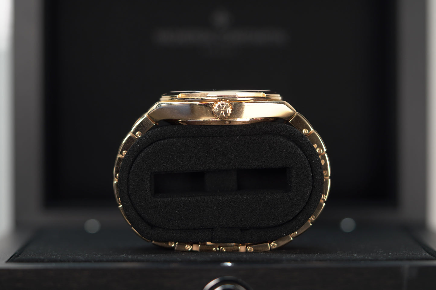 Vacheron Constantin Overseas self-winding 34.5 mm Blue Dial 18K Pink Gold Bracelet 4600V/200R-B979