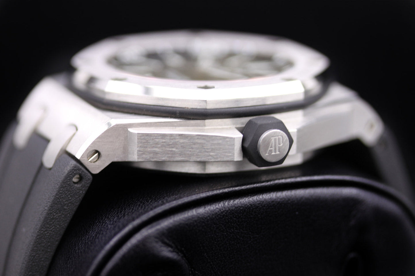 Audemars Piguet Royal Oak Offshore Diver 42mm 15703ST Black Dial Pre-Owned