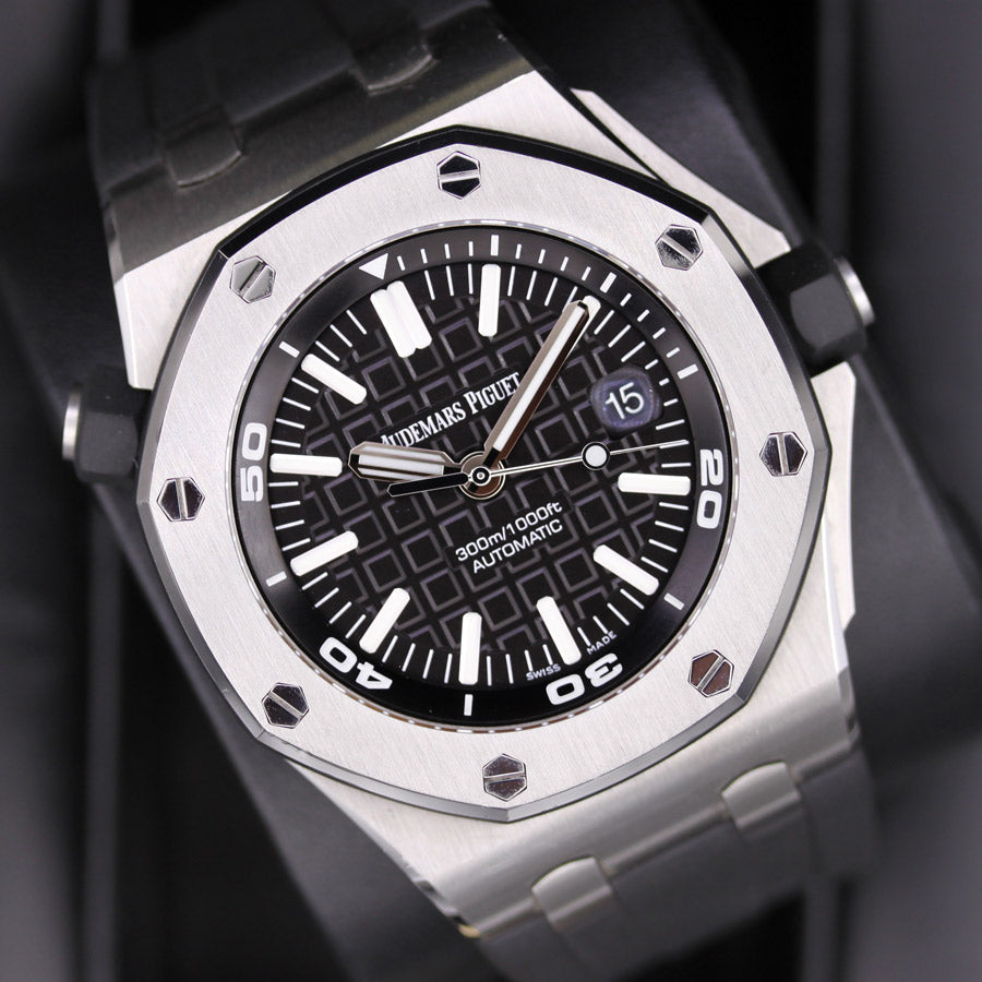 Audemars Piguet Royal Oak Offshore Diver 42mm 15703ST Black Dial Pre-Owned