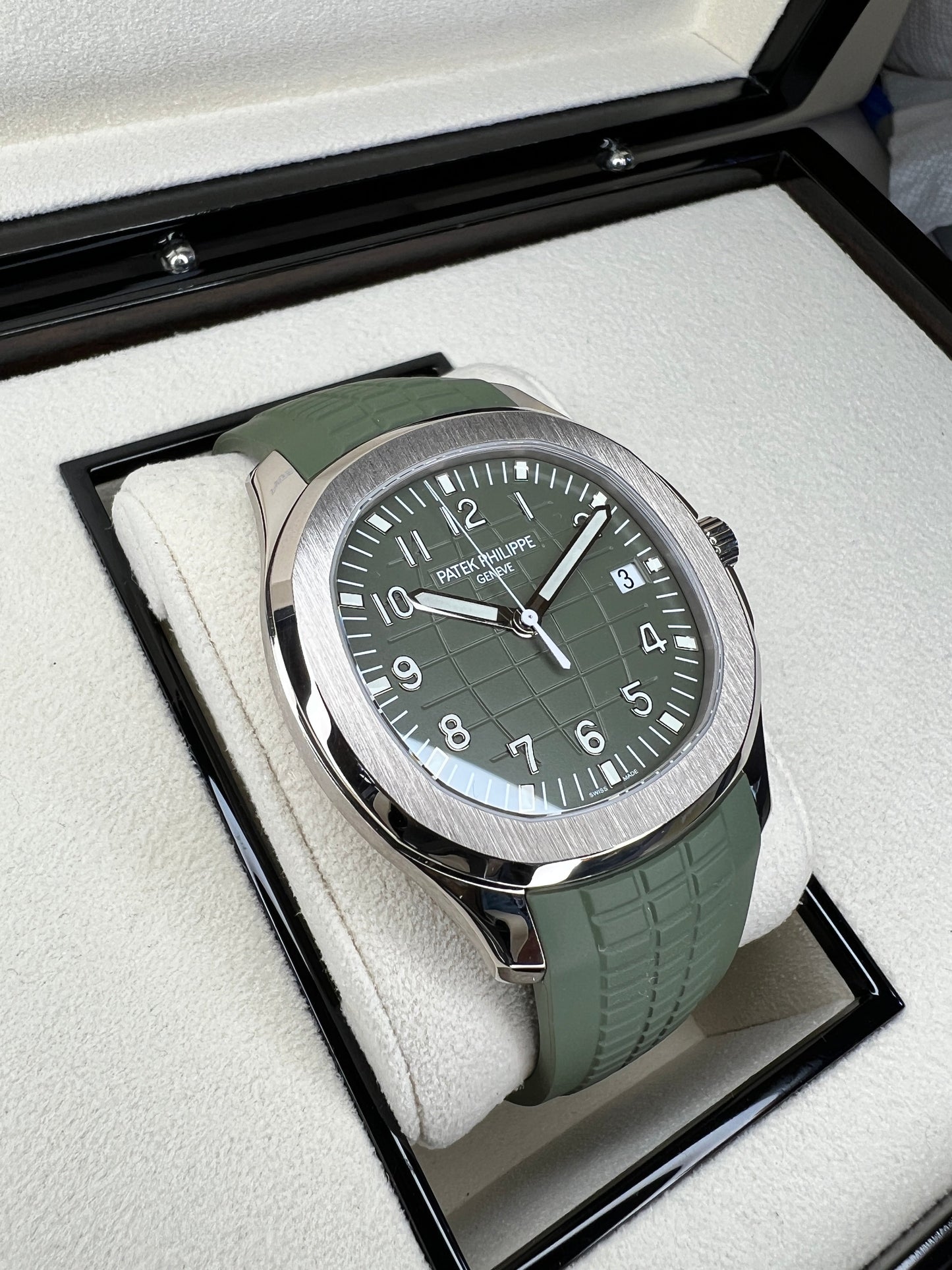 PATEK PHILIPPE AQUANAUT SELF-WINDING | 5168G-010