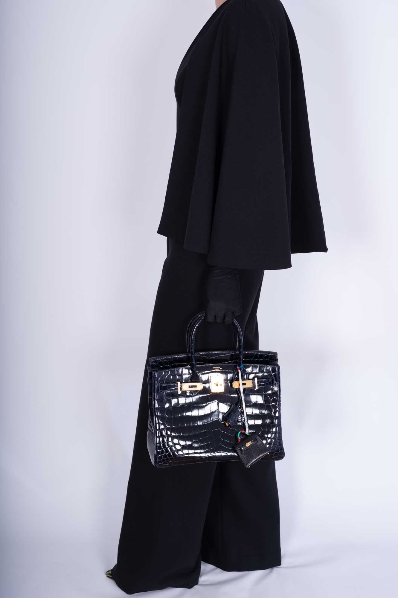 Hermès Birkin 30 Bleu Marine Shiny Niloticus Crocodile Gold Hardware