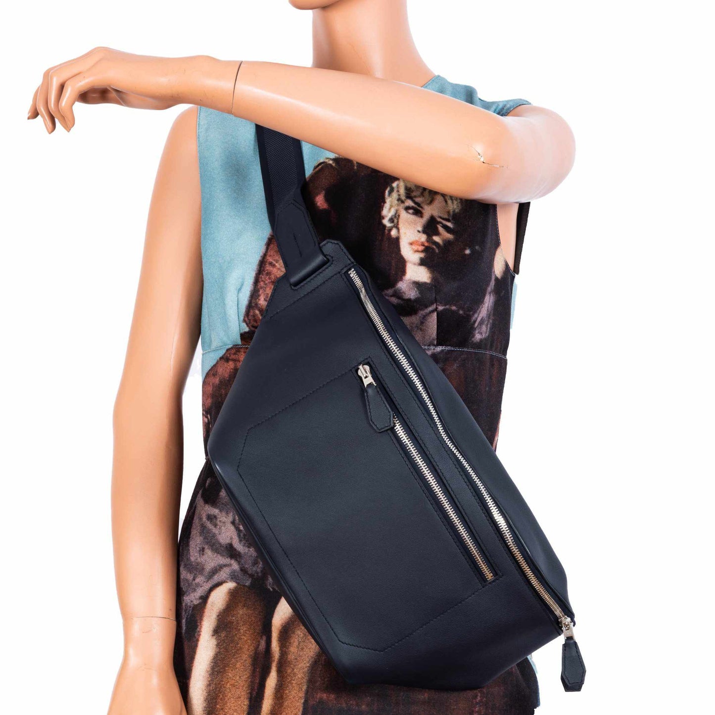 Hermès Cityslide Blue Indigo Cross PM Unisex Taurillon Cristobal - Limited Edition