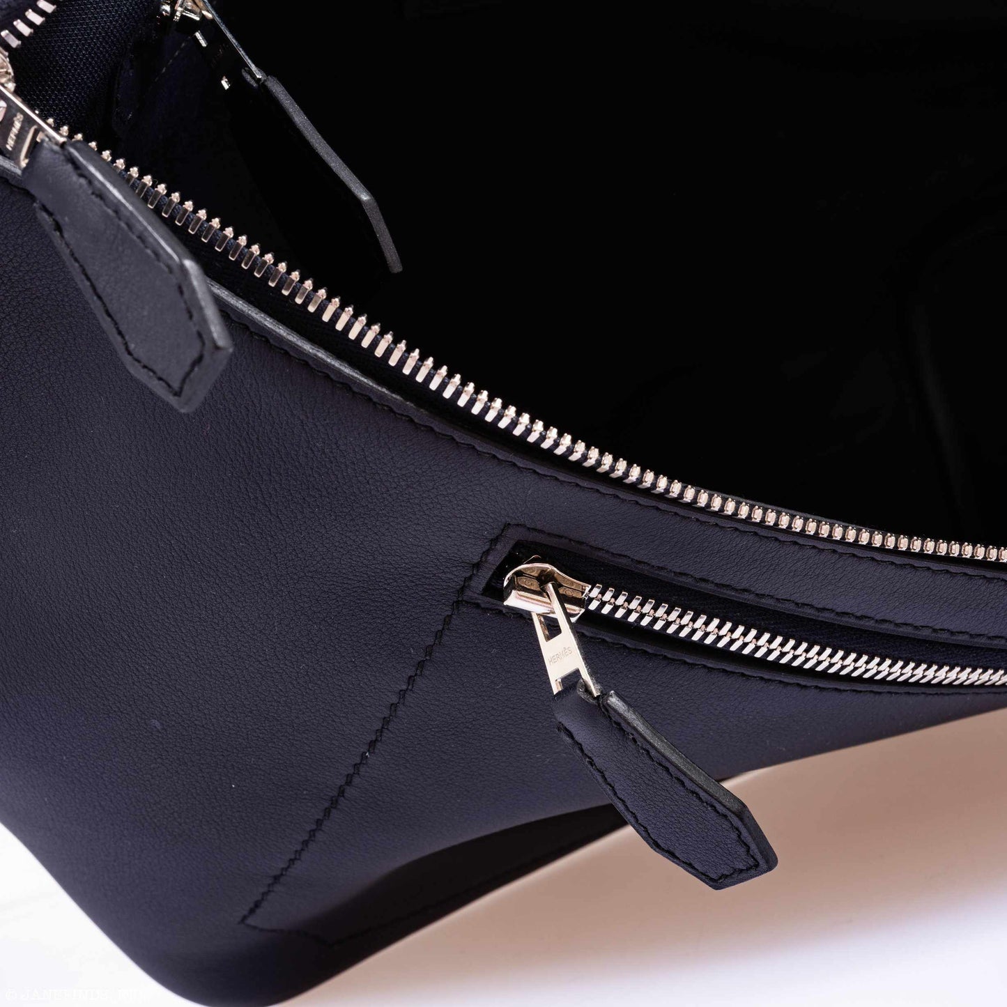 Hermès Cityslide Blue Indigo Cross PM Unisex Taurillon Cristobal - Limited Edition