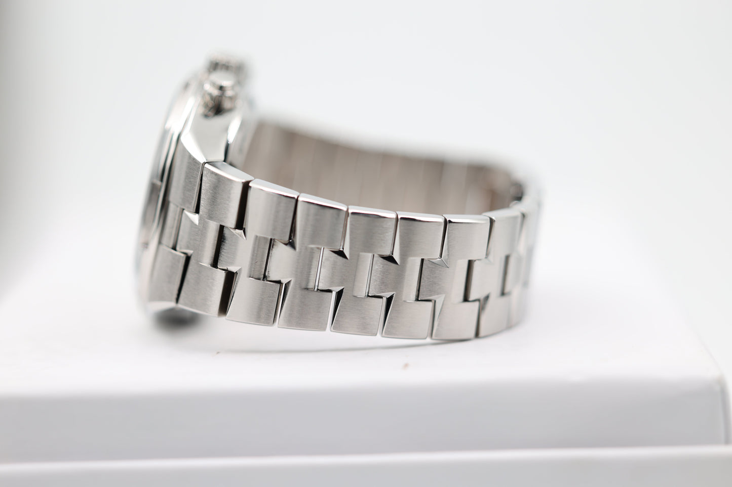 Vacheron Constantin - Overseas - 5500V/110A-B481 - Black Dial -2022