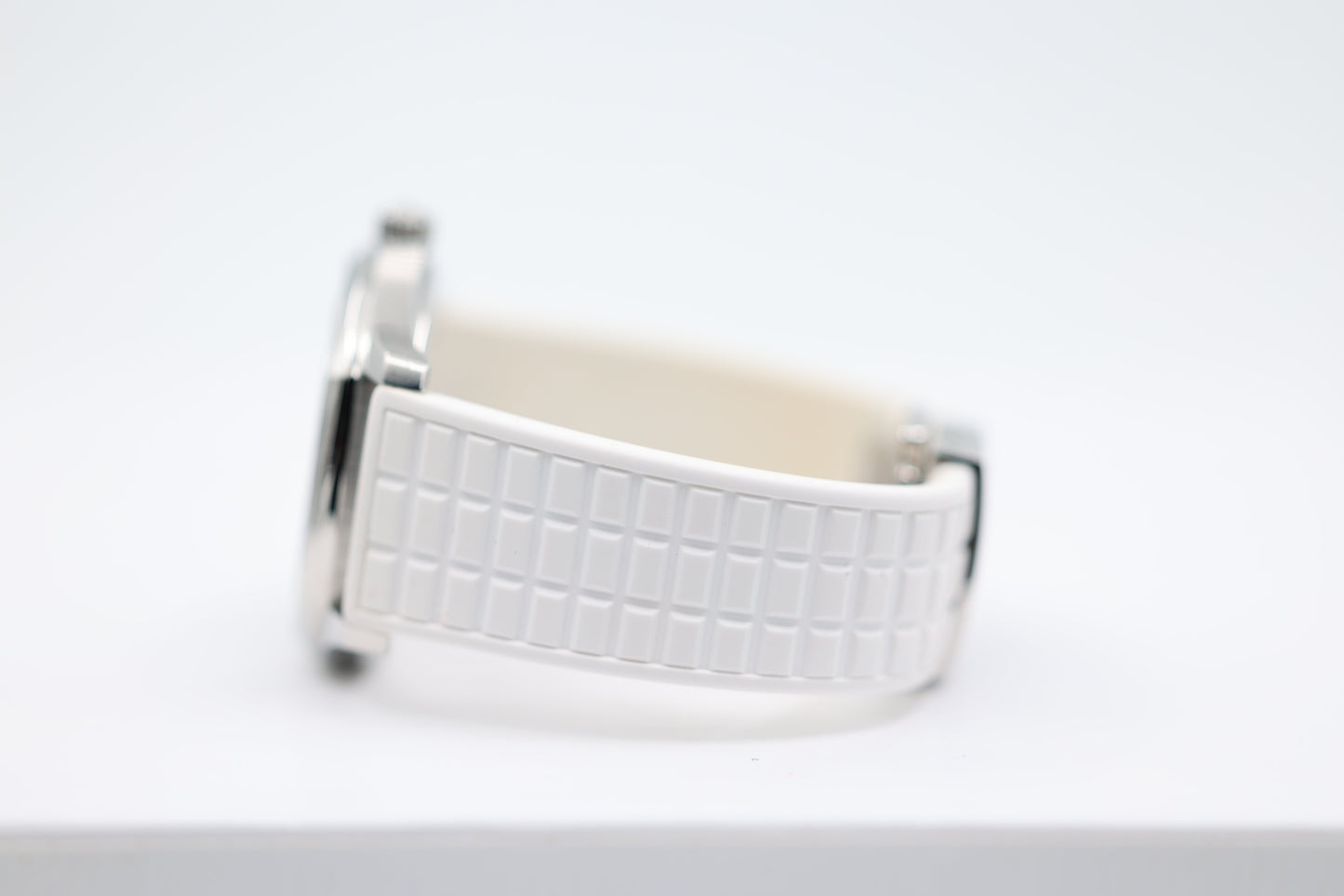 Patek Philippe - Aquanaut - White Dial - 5067A-011