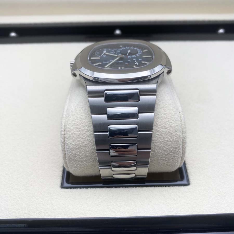 Patek Philippe Nautilus Moon Phases 40mm 5712/1A Blue Dial Geneva Sealed Pre-Owned