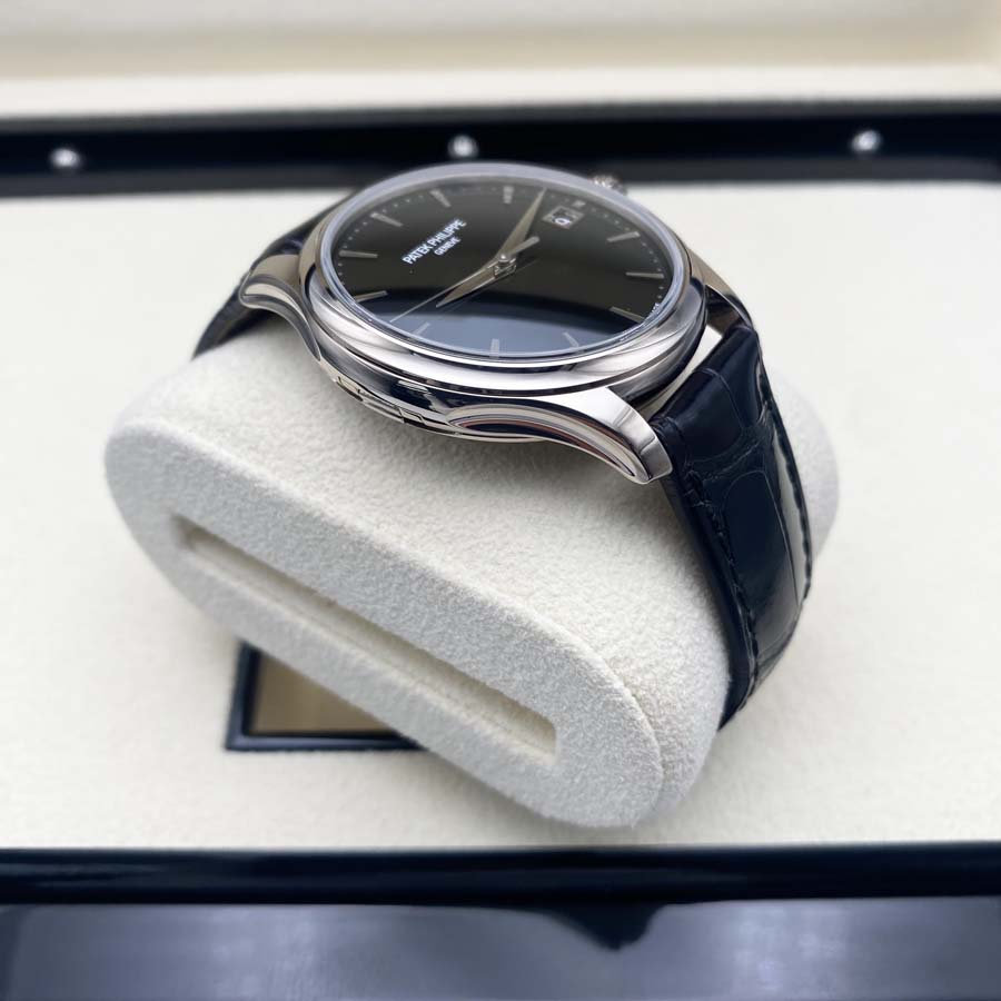 Patek Philippe Calatrava 39mm 5227G Black Dial
