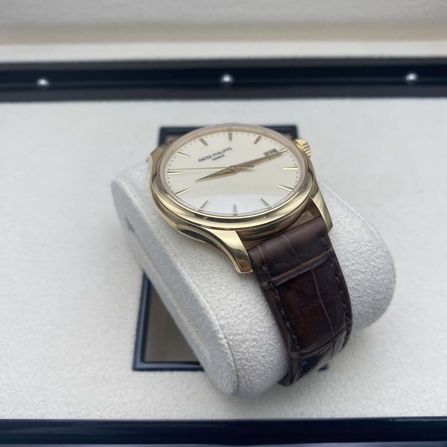 Patek Philippe Calatrava 39mm 5227J Ivory Dial Pre-Owned