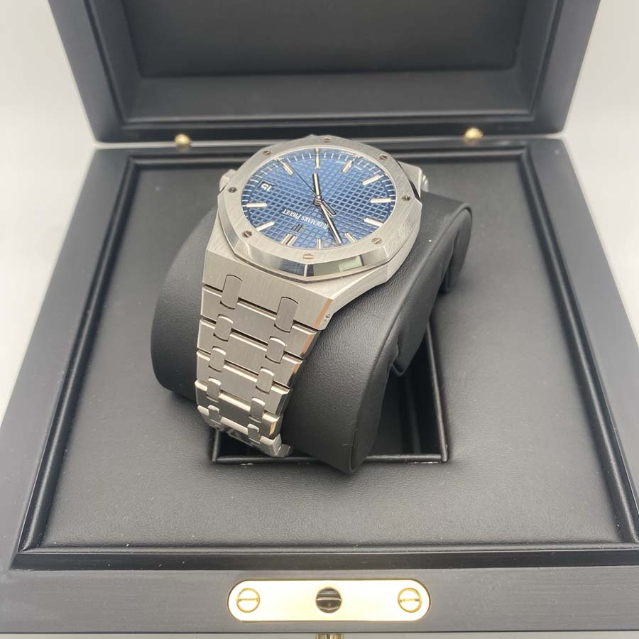 Audemars Piguet Royal Oak 41mm 15500ST.OO.1220ST.01 Blue Dial Pre-Owned